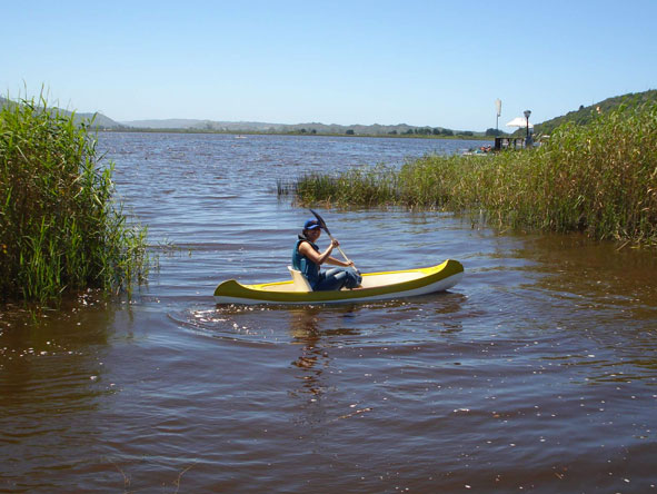 Jehan Begg - conquering her canoe on the Breede River